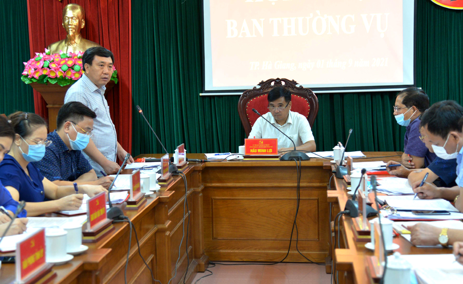 Phó Bí thư Tỉnh ủy Nguyễn Mạnh Dũng phát biểu tại hội nghị.