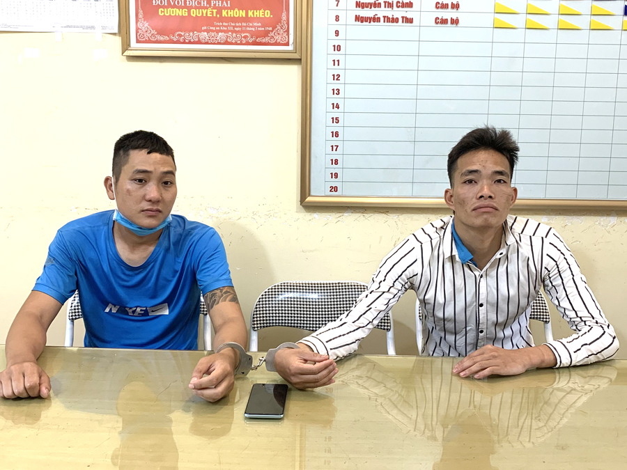Hai đối tượng Chẳng Minh Khuê và Bàn Văn Cường bị bắt giữ.