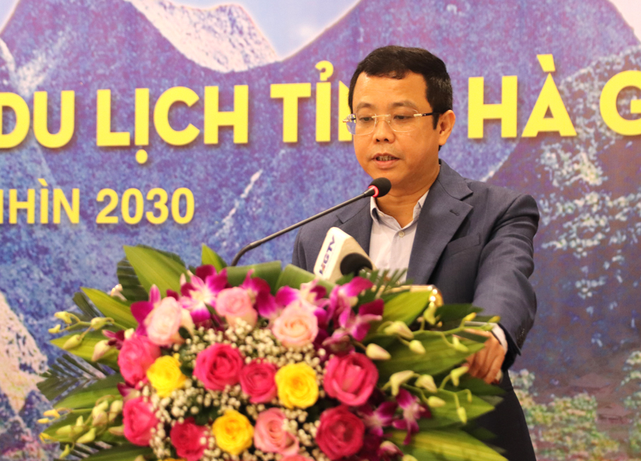Phó Tổng cục trưởng Tổng cục Du lịch Nguyễn Lê Phúc định hướng chiến lược phát triển sản phẩm du lịch Hà Giang.