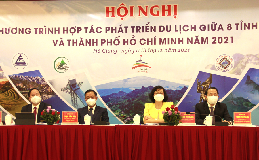 Lãnh đạo Tổng Cục Du lịch, tỉnh Hà Giang, Lai Châu và TP. Hồ Chí Minh chủ trì hội nghị