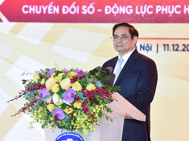 Nhắc lại yêu cầu triển khai các chỉ đạo rất quan trọng của Tổng Bí thư Nguyễn Phú Trọng tại Hội nghị Văn hóa toàn quốc vừa qua, Thủ tướng lưu ý cần chú trọng, đầu tư hơn nữa cho việc xây dựng dữ liệu về truyền thống văn hóa, lịch sử hào hùng của dân tộc