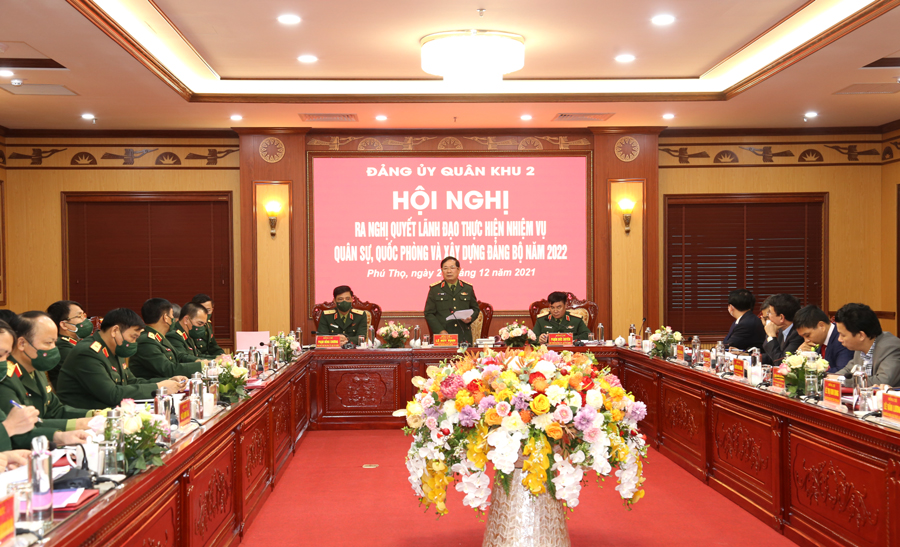 Thượng tướng Lê Huy Vịnh, Ủy viên T.Ư Đảng, Thứ trưởng Bộ Quốc phòng phát biểu chỉ đạo hội nghị.