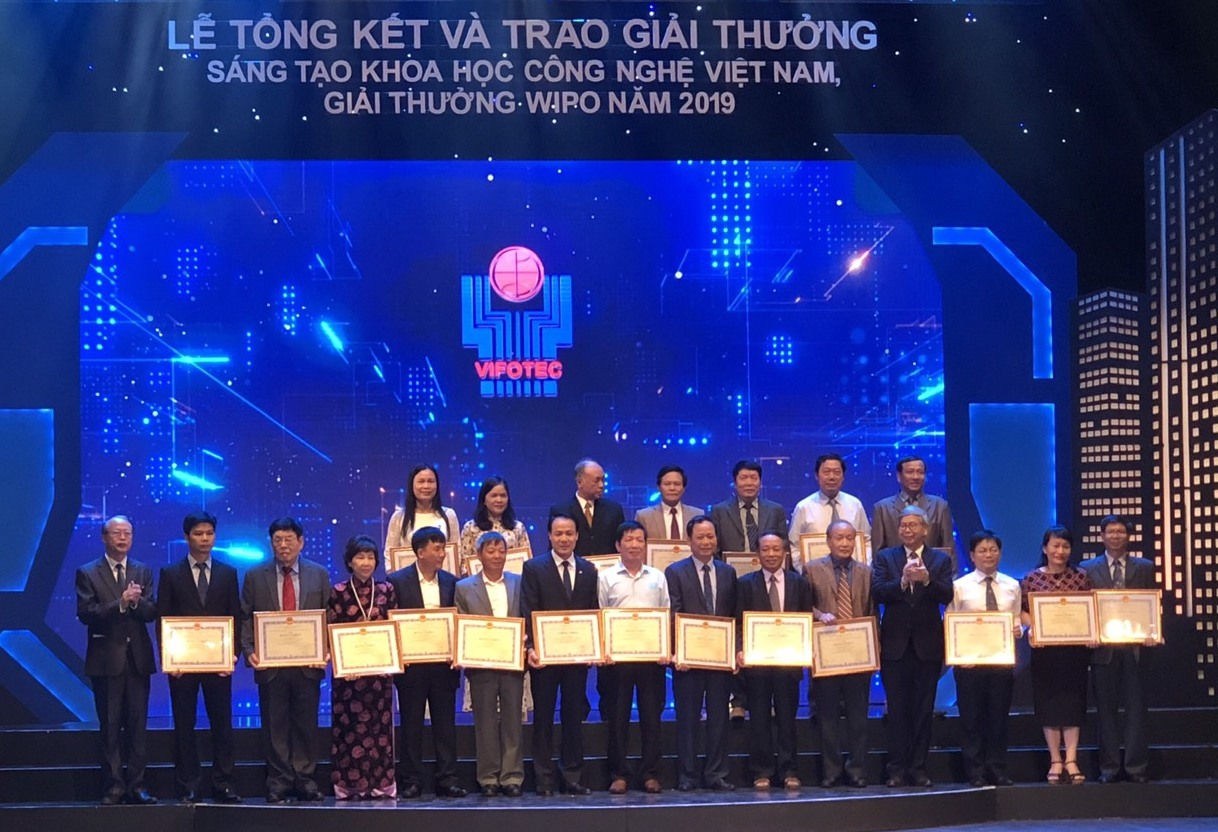 Liên hiệp các Hội Khoa học và Kỹ thuật tỉnh nhận Giải thưởng sáng tạo KHCN Việt Nam năm 2019.
