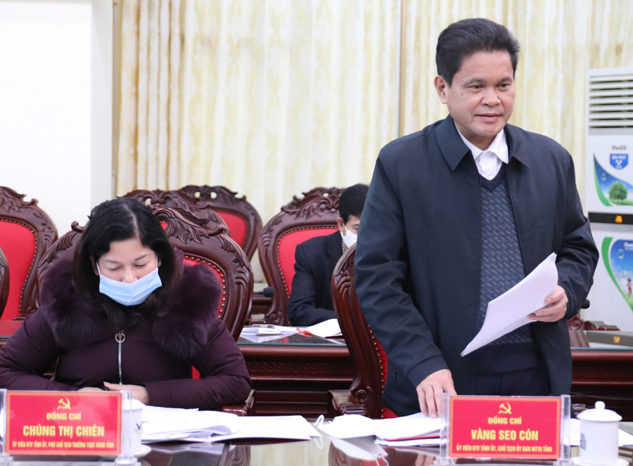 Chủ tịch Ủy ban MTTQ tỉnh Vàng Seo Cón đề xuất giải pháp phát huy vai trò Hội nghệ nhân dân gian trong xóa bỏ hủ tục lạc hậu.